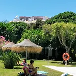 Beautiful Sea Views Cozy Apartment 350 M From Beach